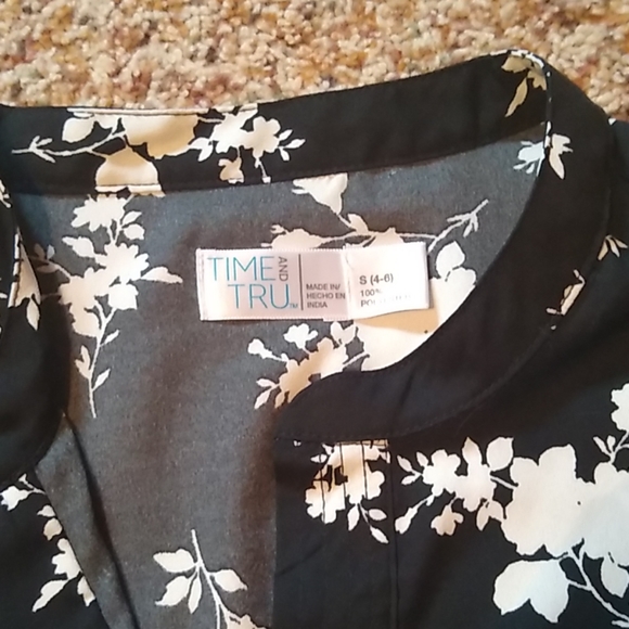 Tunic - Picture 2 of 3